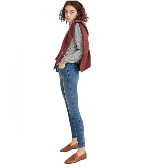 Madewell 10" High-Rise Skinny Jeans in Dewitt Wash: Button-Front| Size 28 - Picture 2 of 6